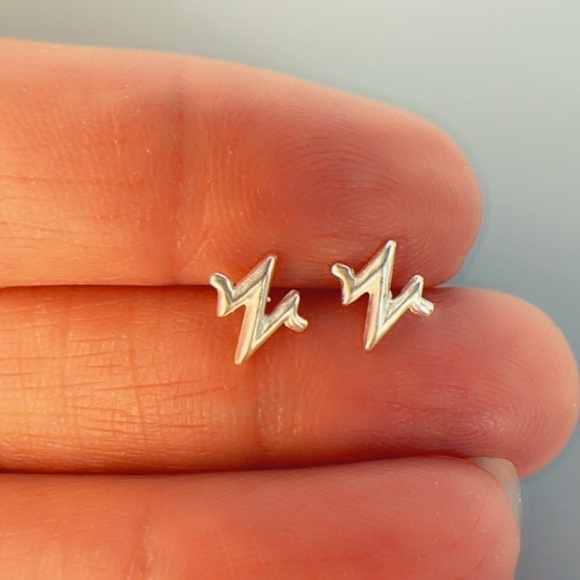 Sterling Silver Heart Beat Stud Pulse Earrings - Picture 3 of 9